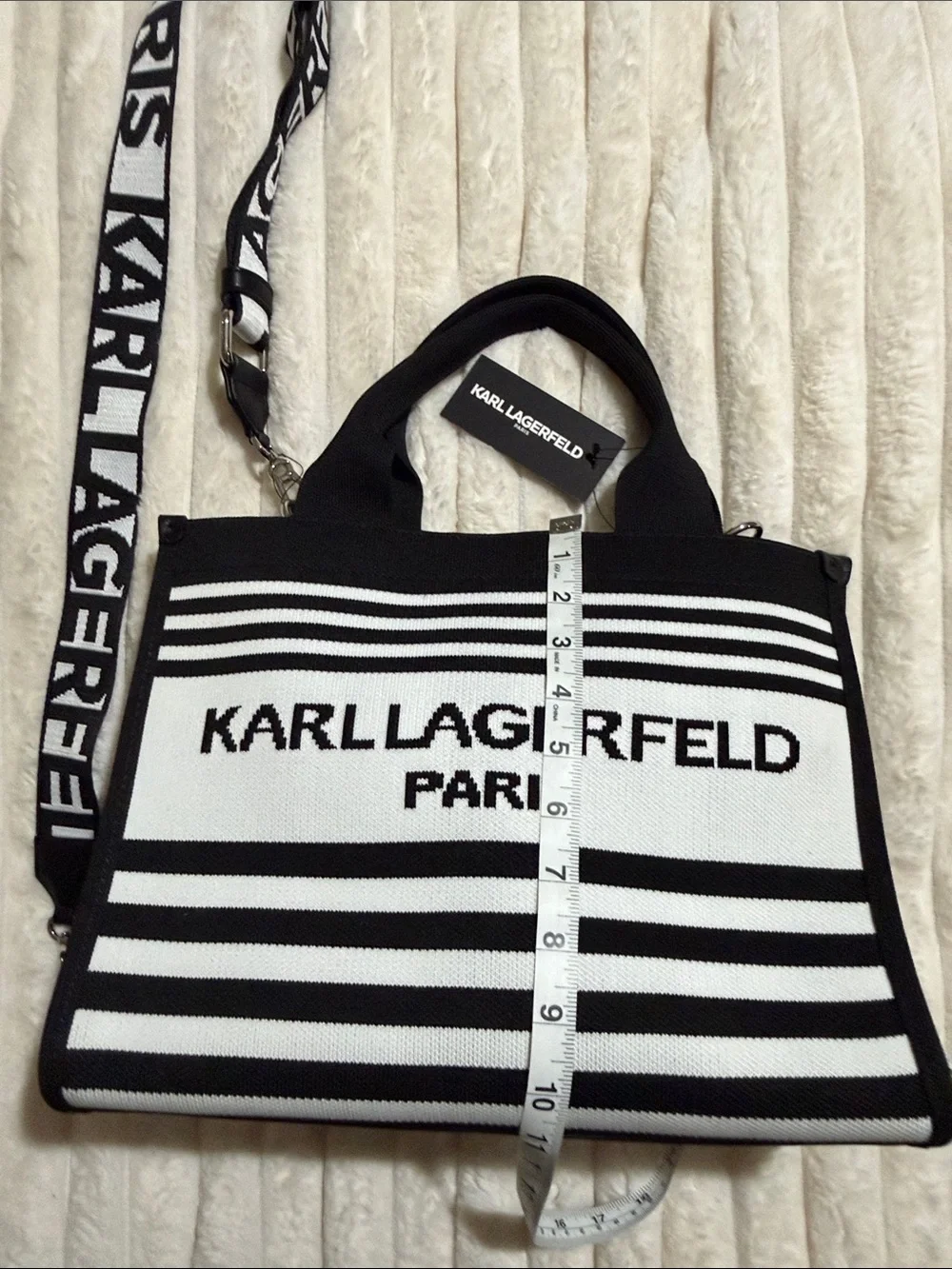 Karl Lagerfeld chic black